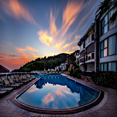 Tropical Deluxe Hotel